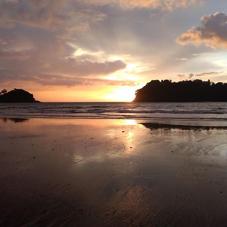 Tawan Bar And Bungalow Hotel Ko Phra Thong Luaran gambar