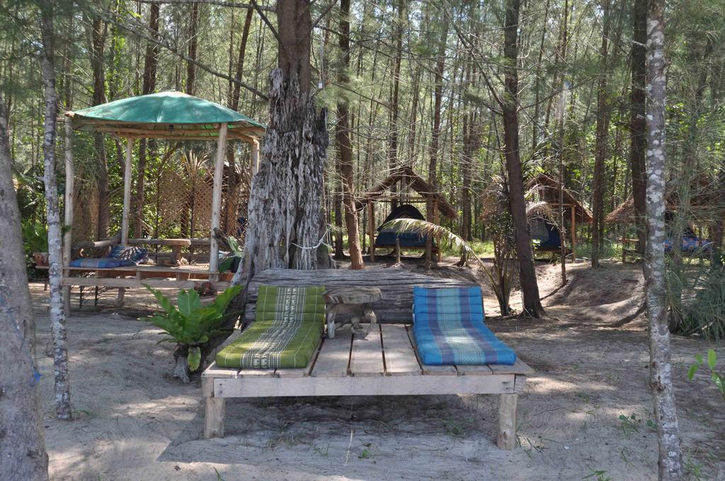 Tawan Bar And Bungalow Hotel Ko Phra Thong Luaran gambar