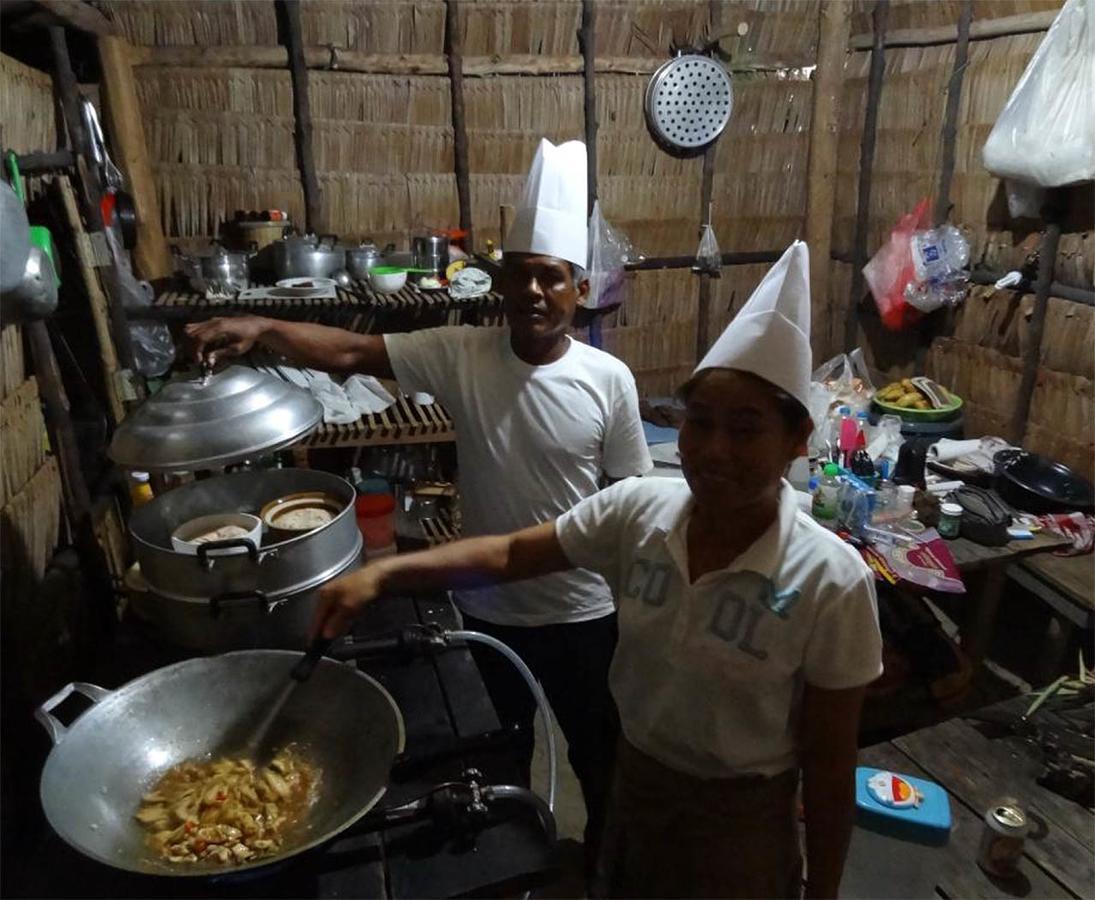 Tawan Bar And Bungalow Hotel Ko Phra Thong Luaran gambar